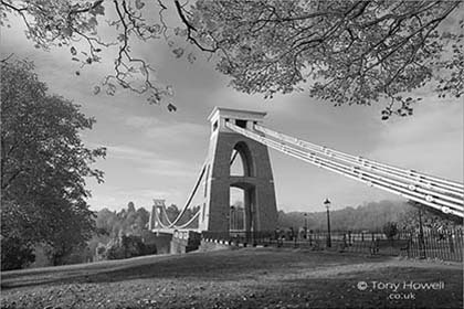 Clifton-Suspension-Bridge-Autumn-AR585