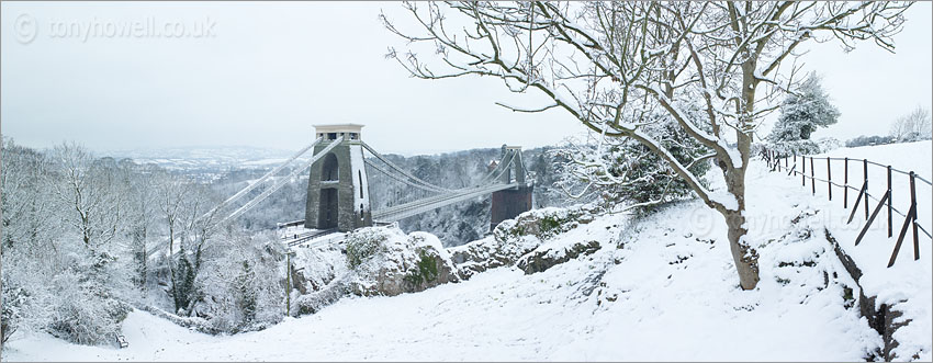 Clifton Suspension Bridge, Bristol, Avon Gorge, Snow