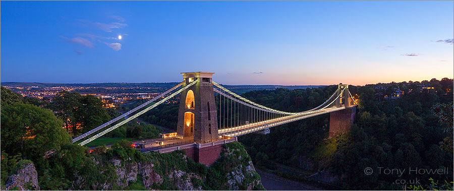 Clifton Suspension Bridge, Moon