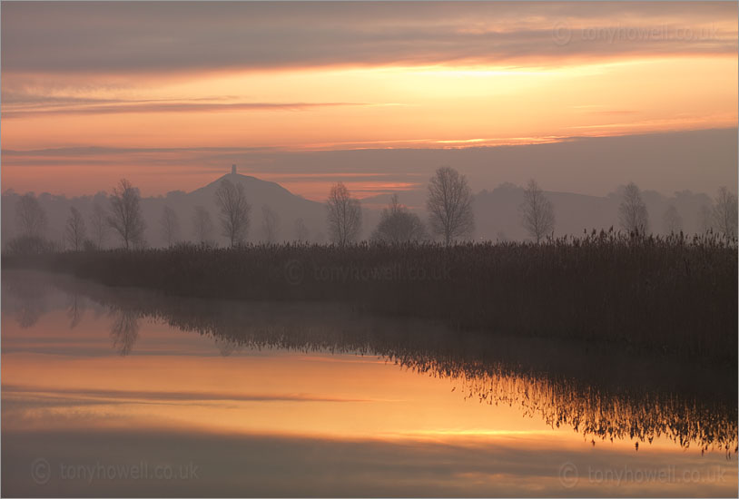 Glastonbury Tor, Mist 