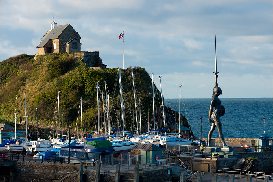 Ilfracombe, Verity Statue by Damien Hirst