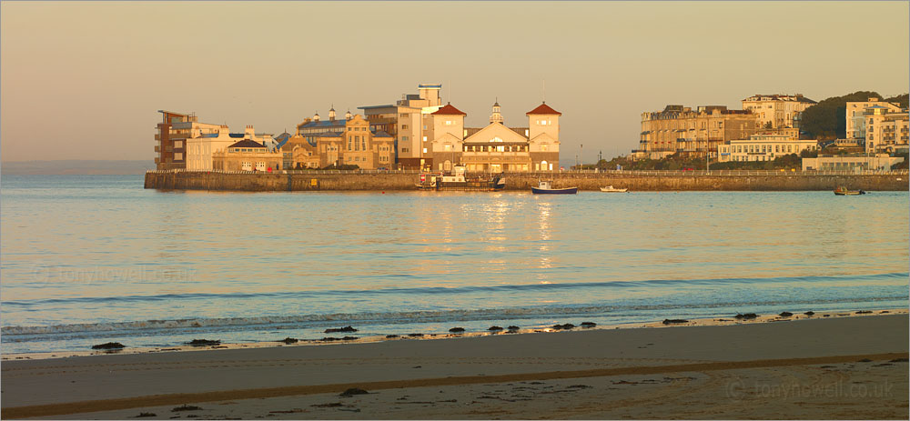 Knightstone Harbour