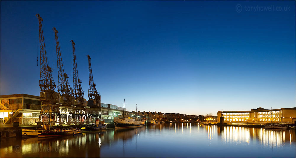 Lloyds Building, Cranes, Harbour