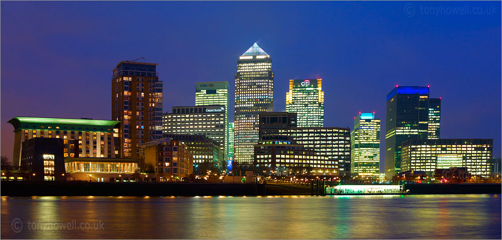 Canary Wharf, River Thames, Dusk