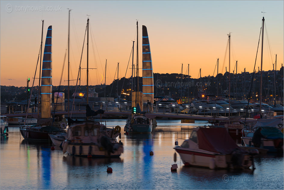 Torquay Harbour, Crescent Moon