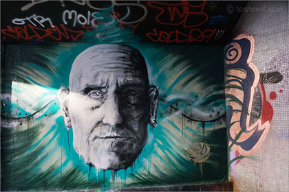 Graffiti, head