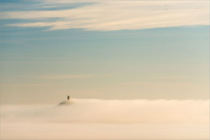 Glastonbury Tor, Mist