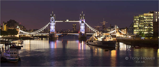 Tower Bridge, Dusk