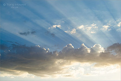 Clouds-Sunrays