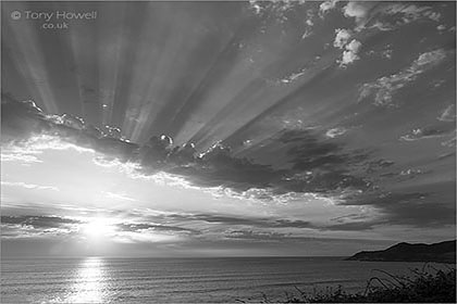 Morte-Point-Clouds-Sunrays