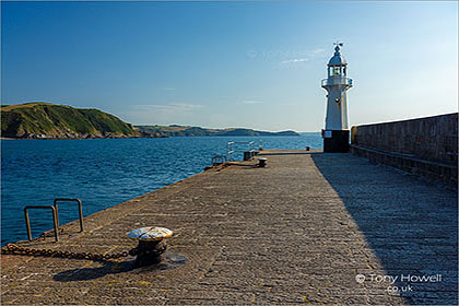 Mevagissey-Lighthouse-Cornwall
