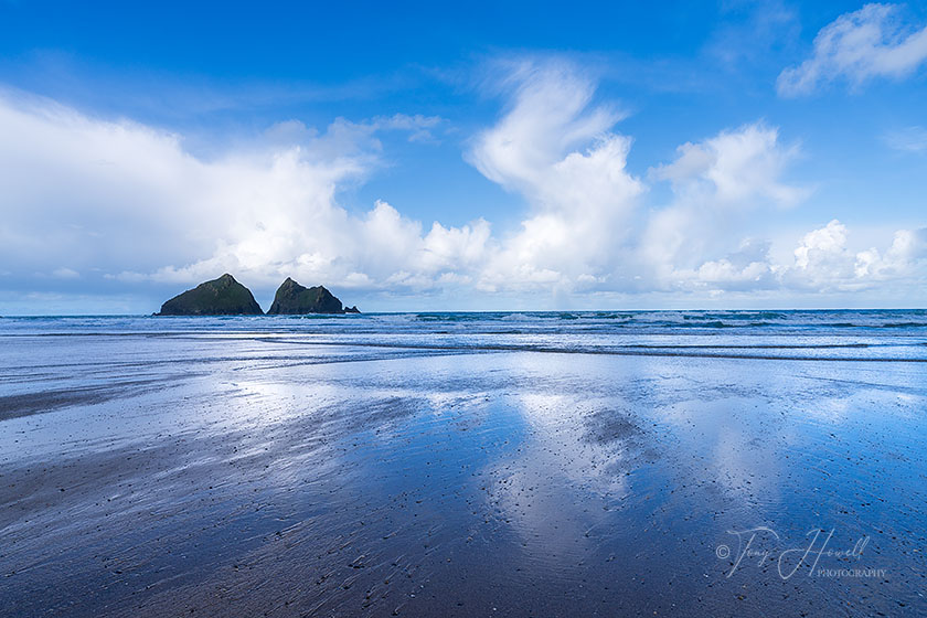 Carters Rocks, Holywell Bay