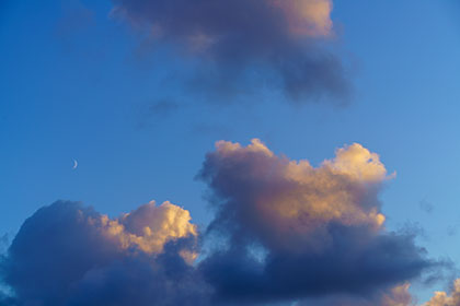 Crescent-Moon-Clouds-Cornwall-AR2435