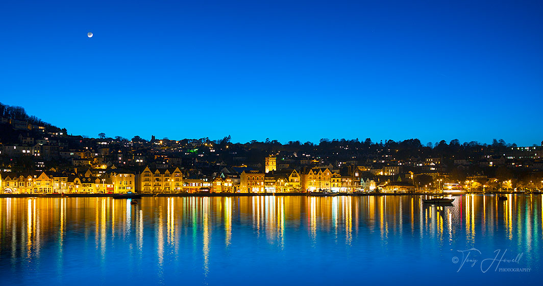 Dartmouth at Night, Moon