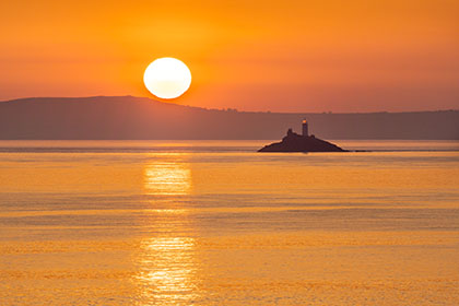 Godrevy-Lighthouse-Sunrise-Cornwall