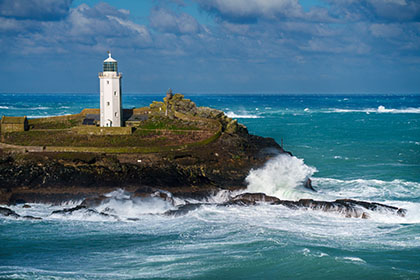 Godrevy-Lighthouse-Wave-Cornwall-AR3143