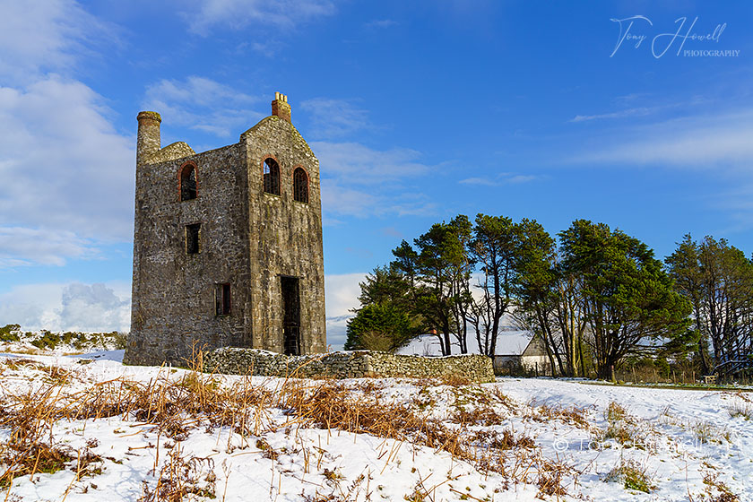 Housemans Engine House, Snow, Minions