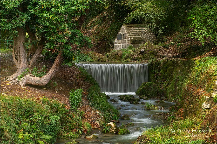 Menacuddle Holy Well, Waterfall, St Austell