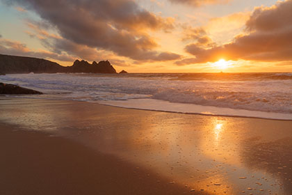 Porthcurno-Beach-Sunrise-Cornwall