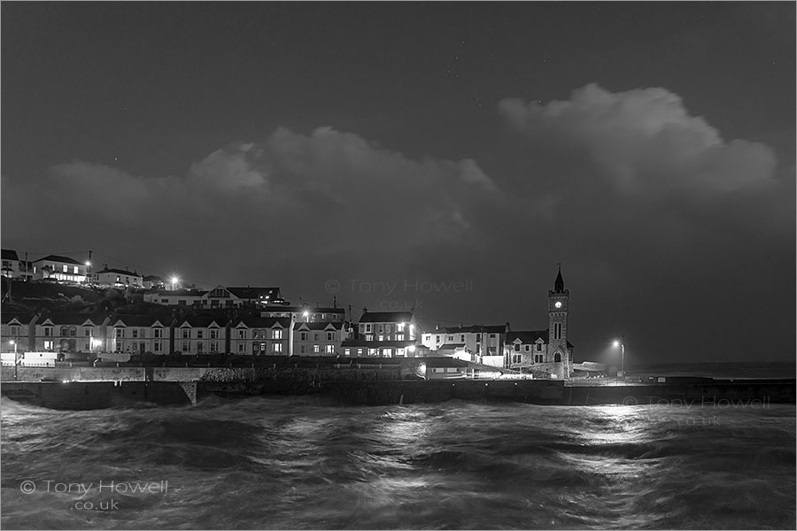 Porthleven Waves, Storm