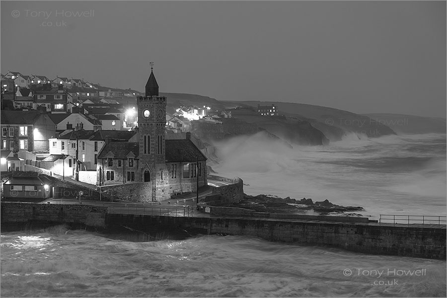 Porthleven Waves, Storm