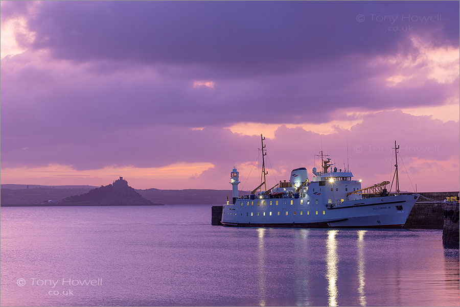 Scillonian Ferry, St Michaels Mount, Dawn