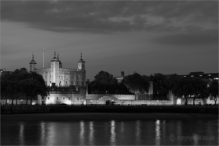Tower of London, Dusk