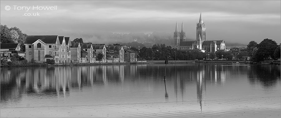 Truro Cathedral, Mist