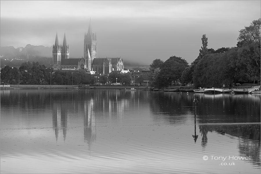 Truro Cathedral, Mist