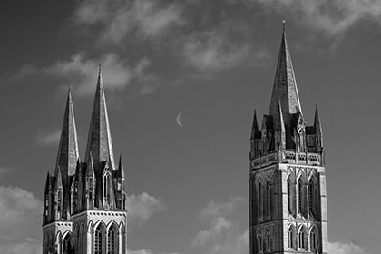 Truro-Cathedral-Sunrise-Moon-Cornwall