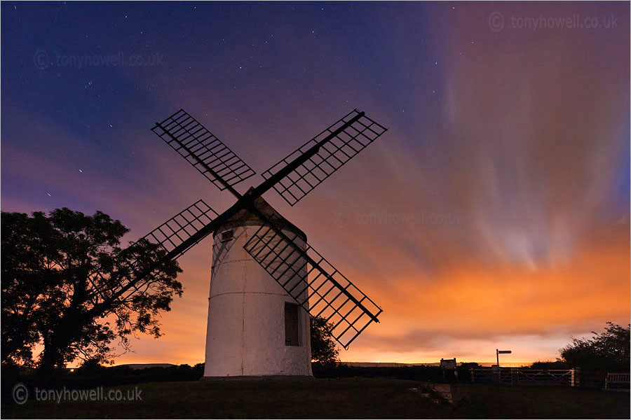 Ashton Windmill, Night
