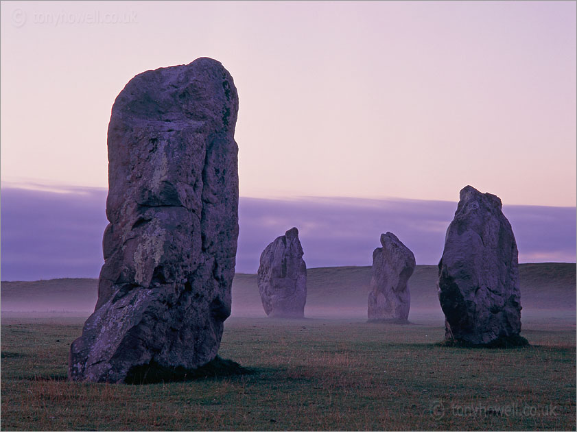 Avebury Standing Stones, Mist