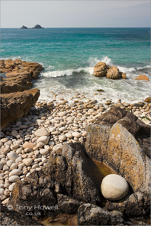 Boulder, Wave Splash, Porth Nanven