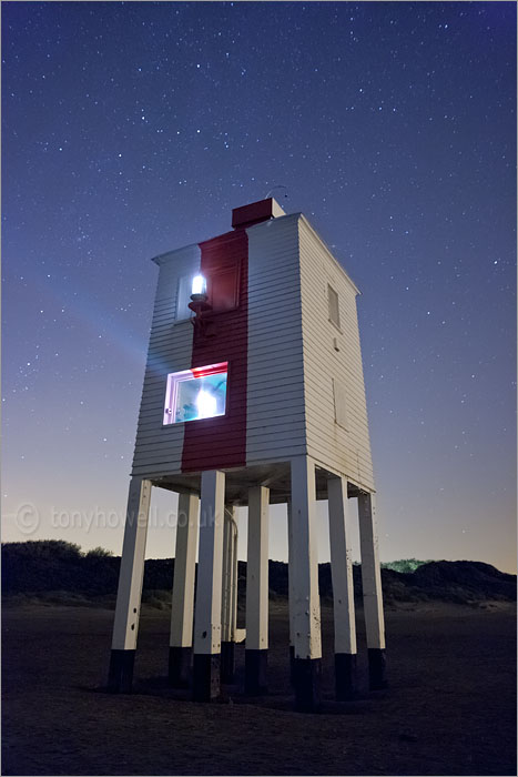 Burnham Lighthouse, Night