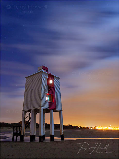 Burnham Lighthouse, Night