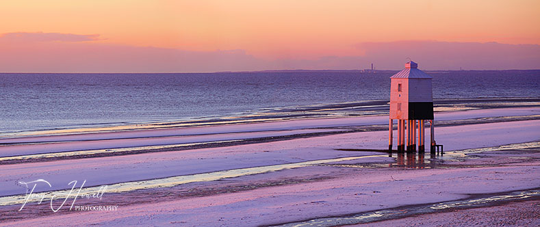 Burnham Lighthouse, Snow