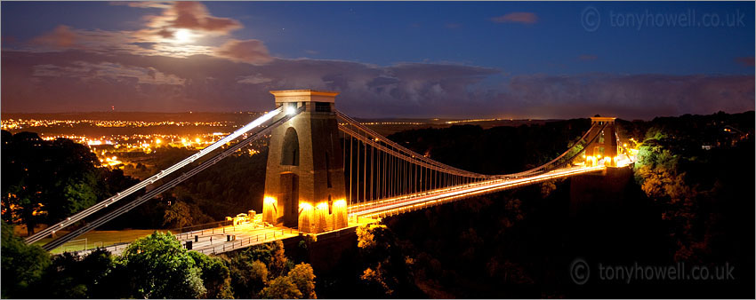 Clifton Suspension Bridge, Moon