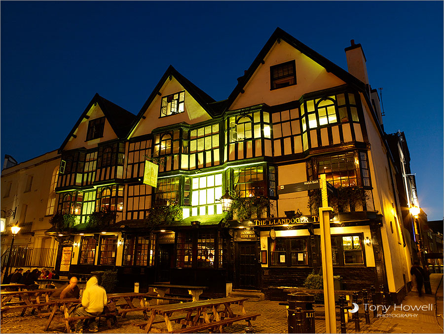 Llandoger Trow, Bristol, Dusk