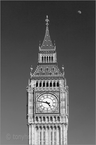 Big Ben, Moon