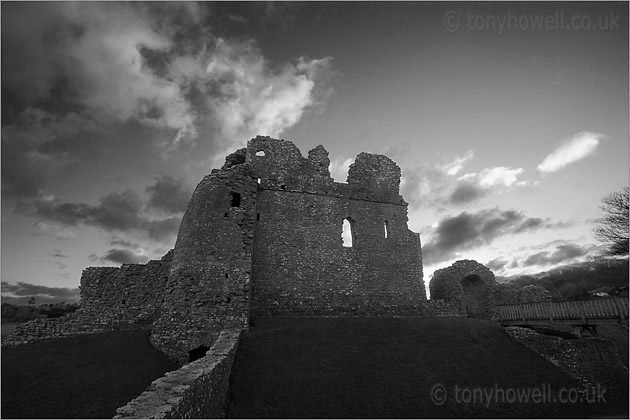 Ogmore Castle, Dawn 