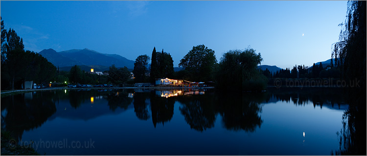 Lake, Moon, Prades