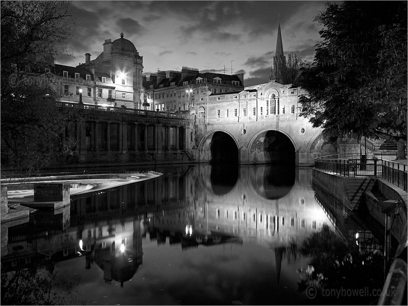 Pulteney Bridge, Night