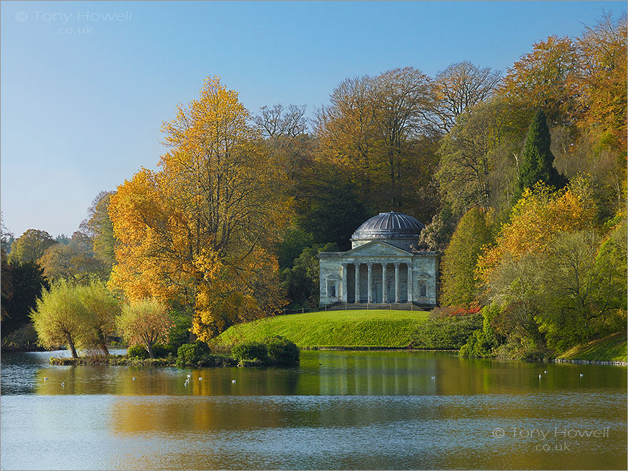 Pantheon, Autumn