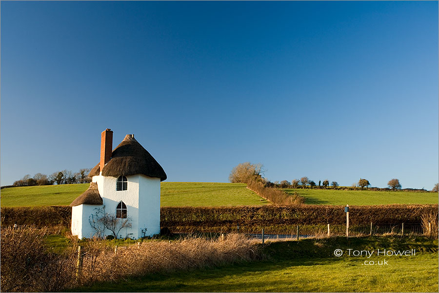 Thatched Cottage 