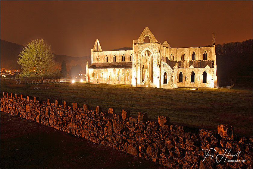 Tintern Abbey, Night