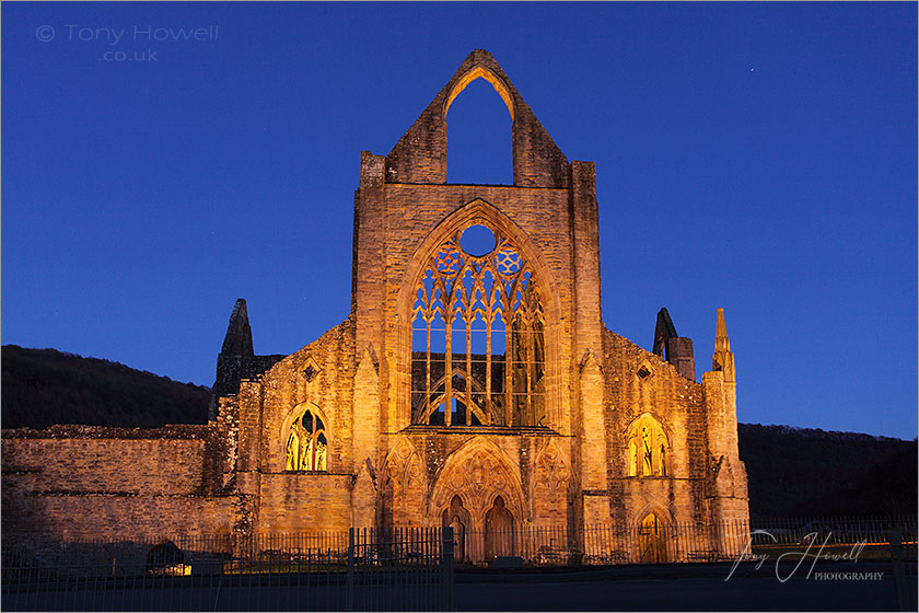 Tintern Abbey, Night