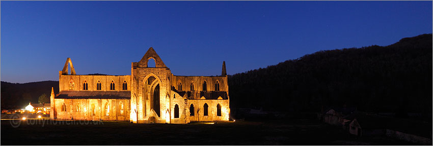 Tintern Abbey, Night
